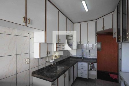 Cozinha de apartamento à venda com 3 quartos, 147m² em Parque Tomas Saraiva, São Paulo