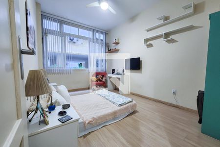 Quarto 1 de apartamento à venda com 2 quartos, 79m² em Laranjeiras, Rio de Janeiro