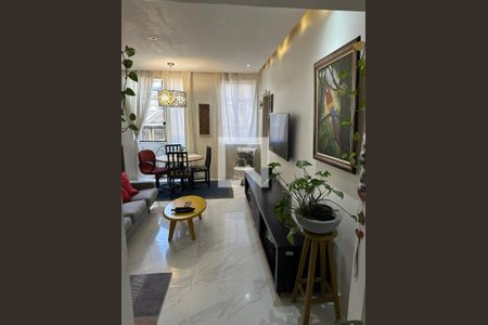 Sala de casa de condomínio à venda com 5 quartos, 170m² em São Cristóvão, Rio de Janeiro