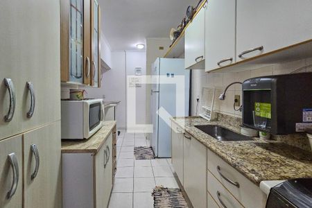 Cozinha de apartamento para alugar com 2 quartos, 88m² em Vila Julia, Guarujá
