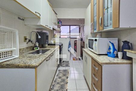Cozinha de apartamento para alugar com 2 quartos, 88m² em Vila Julia, Guarujá