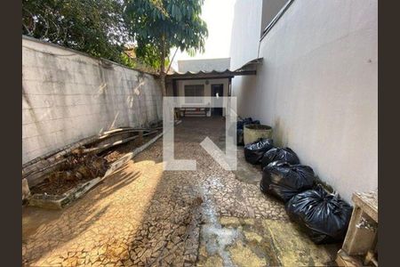 Casa à venda com 2 quartos, 85m² em Campo Belo, São Paulo