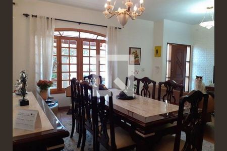 Casa à venda com 4 quartos, 145m² em Indianópolis, São Paulo