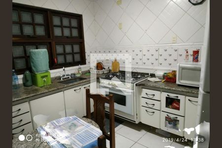 Casa à venda com 3 quartos, 180m² em Vila Assunção, Santo André