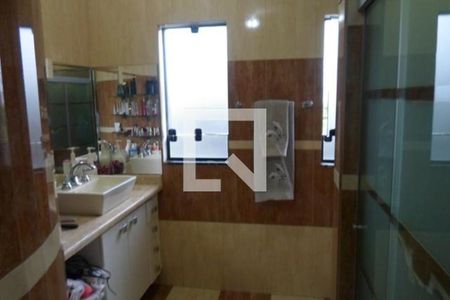 Casa à venda com 3 quartos, 125m² em Bangú, Santo André