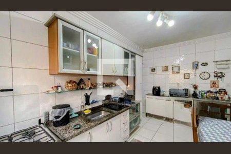 Casa à venda com 4 quartos, 116m² em Jardim Guairaca, São Paulo