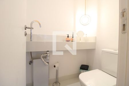 Lavabo da Sala de apartamento para alugar com 3 quartos, 155m² em Vila Sofia, São Paulo