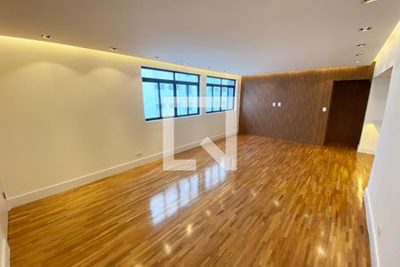 Sala de apartamento à venda com 3 quartos, 180m² em Cerqueira César, São Paulo