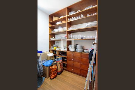 Despensa de casa para alugar com 4 quartos, 285m² em Itanhangá, Rio de Janeiro