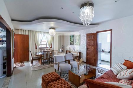 Sala 1 de casa à venda com 4 quartos, 208m² em Itapoã, Belo Horizonte