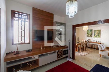 Sala 2 de casa à venda com 4 quartos, 208m² em Itapoã, Belo Horizonte