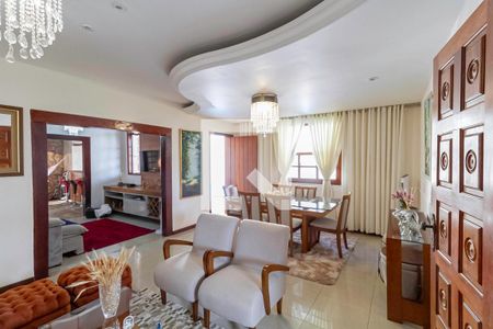 Sala 1 de casa à venda com 4 quartos, 208m² em Itapoã, Belo Horizonte