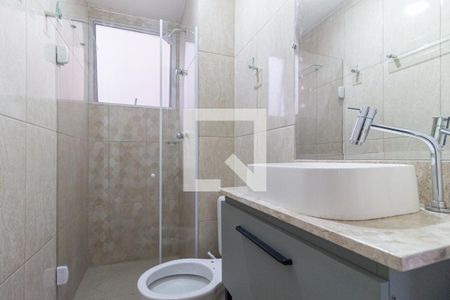 Banheiro de apartamento à venda com 2 quartos, 39m² em São Pedro, Osasco