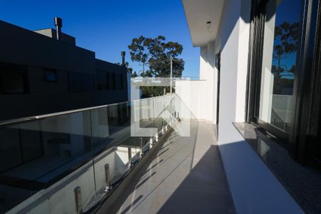 Sacada da Suíte 3 de casa de condomínio à venda com 3 quartos, 216m² em Ipanema, Porto Alegre