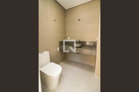 Banheiro da Suíte 3 de casa de condomínio à venda com 3 quartos, 216m² em Ipanema, Porto Alegre