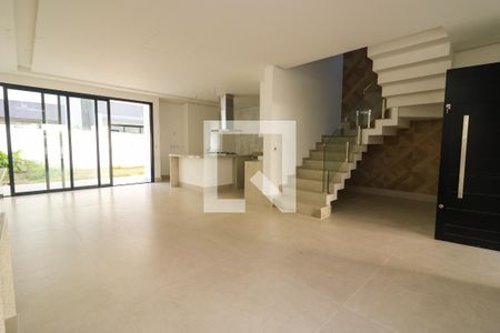 Sala de casa de condomínio à venda com 3 quartos, 216m² em Ipanema, Porto Alegre