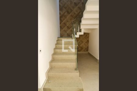 Escada de casa de condomínio à venda com 3 quartos, 216m² em Ipanema, Porto Alegre