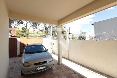 Garagem de casa para alugar com 2 quartos, 103m² em Floramar, Belo Horizonte