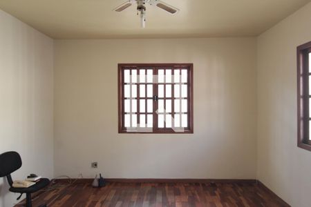 Sala de casa para alugar com 2 quartos, 103m² em Floramar, Belo Horizonte