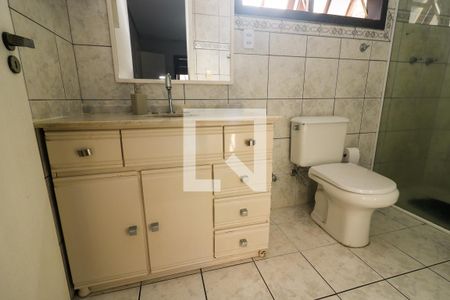 Banheiro da Suíte de casa à venda com 3 quartos, 426m² em Tristeza, Porto Alegre