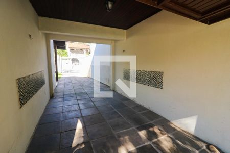 Garagem de casa à venda com 3 quartos, 426m² em Tristeza, Porto Alegre