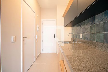 Cozinha de kitnet/studio à venda com 1 quarto, 25m² em Vila Cordeiro, São Paulo