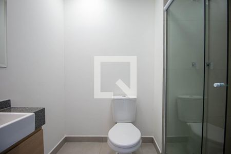 Banheiro de kitnet/studio à venda com 1 quarto, 25m² em Vila Cordeiro, São Paulo