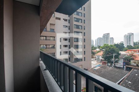 Varanda de kitnet/studio à venda com 1 quarto, 25m² em Vila Cordeiro, São Paulo