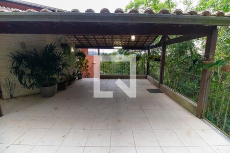 Garagem de casa de condomínio para alugar com 5 quartos, 400m² em Muriqui, Niterói