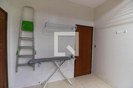 Área de Serviço de casa de condomínio para alugar com 5 quartos, 400m² em Muriqui, Niterói