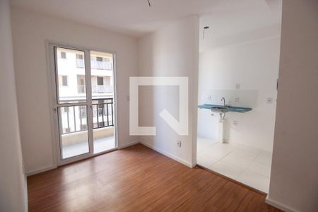 Sala de apartamento à venda com 2 quartos, 42m² em Jardim Tres Irmaos, Taboão da Serra