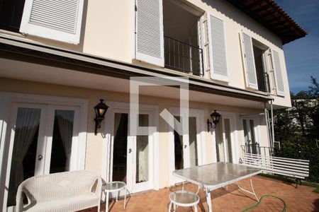 Varanda de casa para alugar com 4 quartos, 600m² em Jardim Guedala, São Paulo