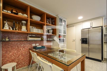 Apartamento à venda com 3 quartos, 178m² em Itaim Bibi, São Paulo