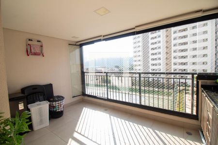 Varanda Gourmet de apartamento à venda com 2 quartos, 67m² em Santo Amaro, São Paulo