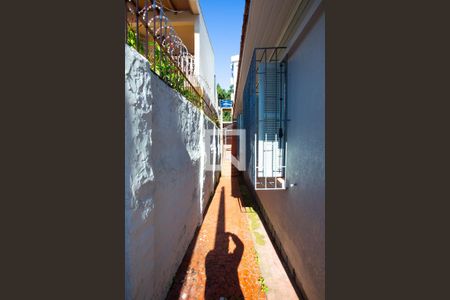 Área Externa de casa à venda com 2 quartos, 100m² em Marechal Rondon, Canoas