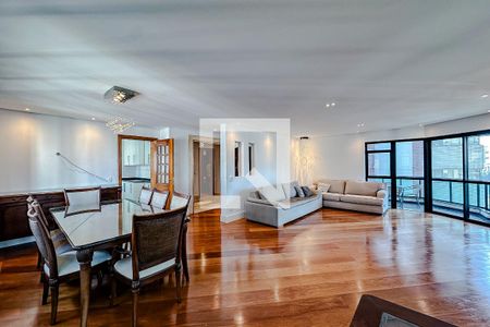 Sala de apartamento para alugar com 3 quartos, 220m² em Tatuapé, São Paulo