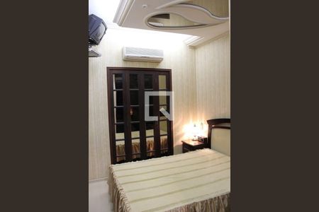 Casa à venda com 3 quartos, 439m² em Vila Carrão, São Paulo