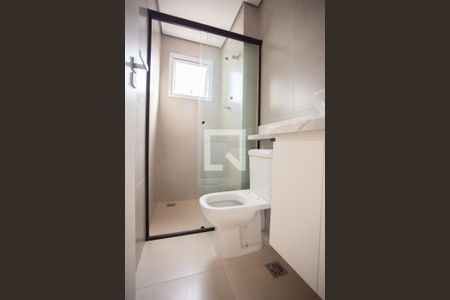 Banheiro de kitnet/studio para alugar com 0 quarto, 24m² em Santana, São Paulo