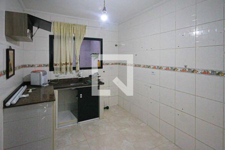 Cozinha de casa de condomínio à venda com 3 quartos, 108m² em Vila Antonieta, São Paulo