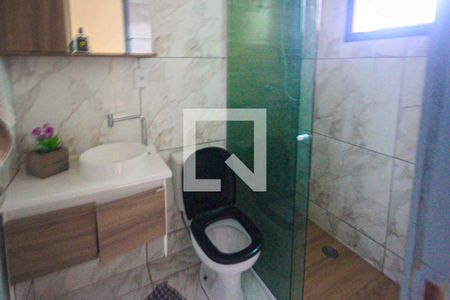 Banheiro de casa de condomínio à venda com 3 quartos, 108m² em Vila Antonieta, São Paulo