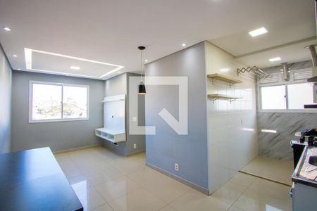 Sala de apartamento para alugar com 2 quartos, 45m² em Parque Sao Vicente, Santo André
