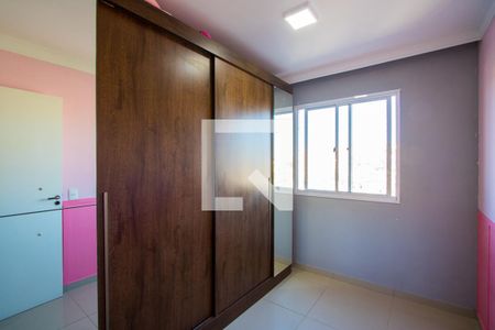 Quarto 2 de apartamento para alugar com 2 quartos, 45m² em Parque Sao Vicente, Santo André