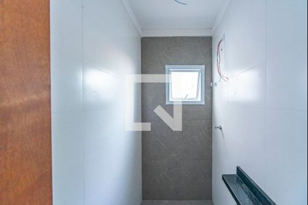 Banheiro de apartamento à venda com 2 quartos, 52m² em Vila Eldizia, Santo André