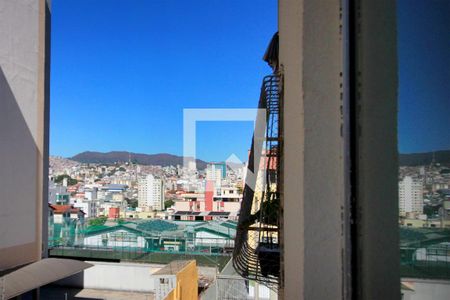 Vista do Quarto 1 de apartamento para alugar com 2 quartos, 58m² em Sagrada Família, Belo Horizonte