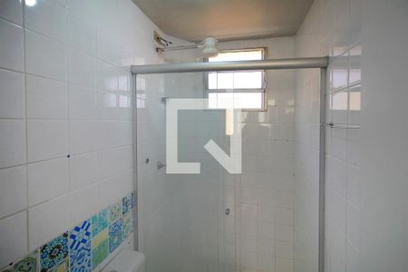 Banheiro de apartamento para alugar com 2 quartos, 58m² em Sagrada Família, Belo Horizonte