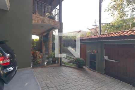 Garagem de casa à venda com 4 quartos, 321m² em Jardim do Lago, Jundiaí