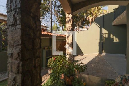 Jardim de casa à venda com 4 quartos, 321m² em Jardim do Lago, Jundiaí