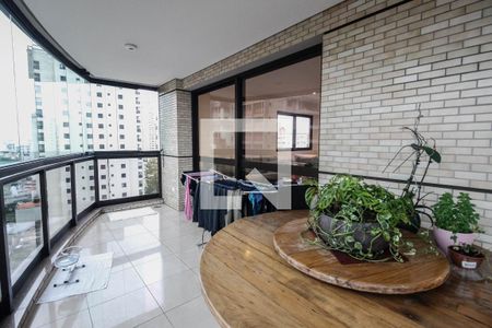 Varanda de apartamento à venda com 4 quartos, 221m² em Santana, São Paulo