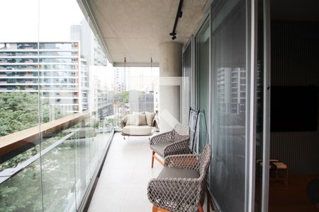 Varanda de apartamento à venda com 1 quarto, 63m² em Vila Nova Conceição, São Paulo