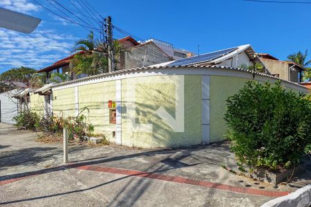 Fachada de casa à venda com 2 quartos, 396m² em Piratininga, Niterói